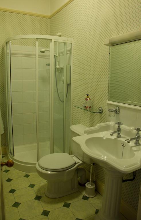 Roscaoin House Otel Westport Oda fotoğraf