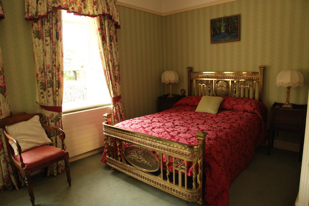 Roscaoin House Otel Westport Oda fotoğraf